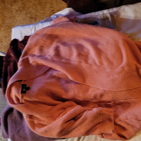 Sweater Bundle 🥰 - Picture 6 of 9